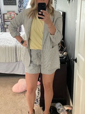 a new day striped shorts in navy and cream (MATCHES BLAZER)